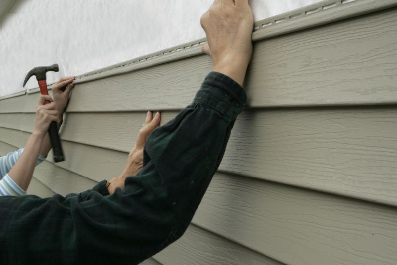 Vinyl Siding Repair - Inspection Phase